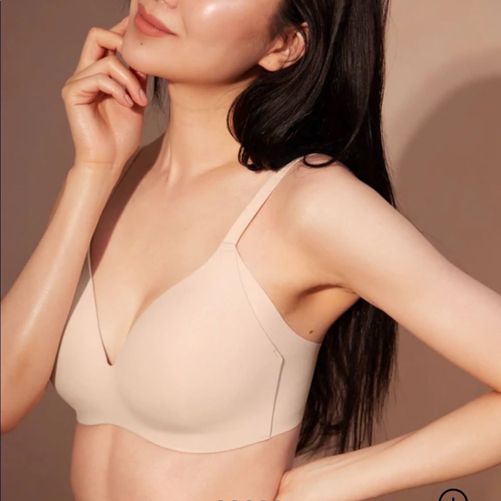 NWT Knix WingWoman Contour Wireless Bra With Light Padding Size 7++ In Nude 1